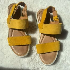 Born Sandals